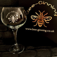 Load image into Gallery viewer, Swarovski Crystal Embellished Gin Glass